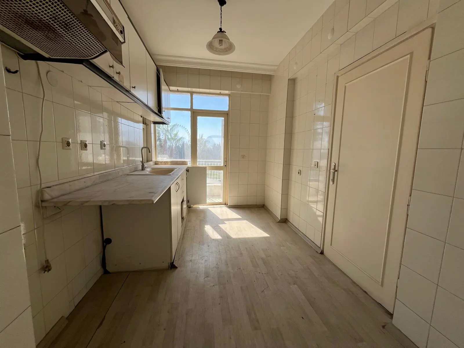 Fitted kitchen